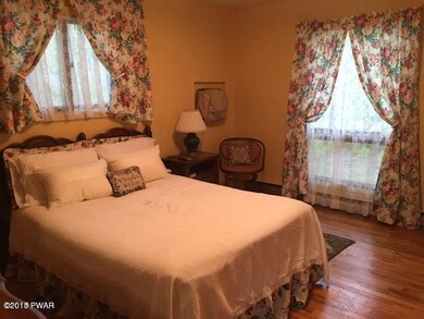 803 Waxwing Ct, Hawley, PA 18428 - photo 6