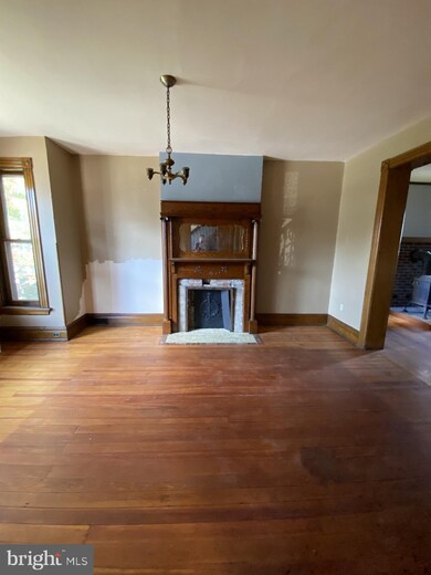 129 N Grant St, Waynesboro, PA 17268 - photo 5