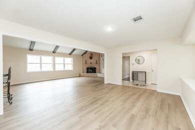 12514 Pinerock Ln, Houston, TX 77024 - photo 6