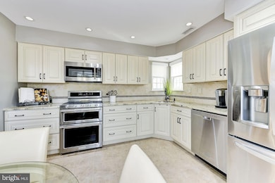 603 Cascade Dr S, Mount Laurel, NJ 08054 - photo 5