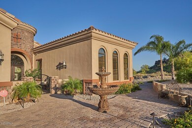 Front Walkway and Fountian