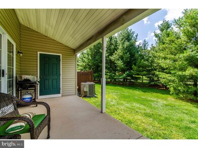 900 Doe Ct, Royersford, PA 19468 - photo 4