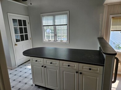 165 Donohue Rd, Dracut, MA 01826 - photo 4