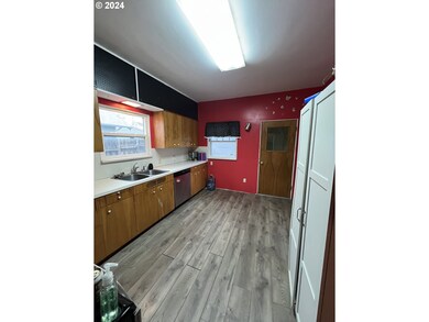 1101 NW Carden Ave, Pendleton, OR 97801 - photo 6