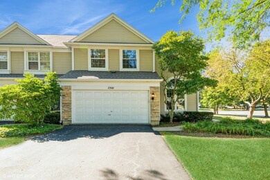 1541 Diamond Dr, Hoffman Estates, IL 60192 - photo 2