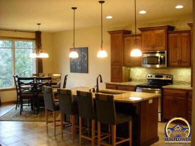 6325 SW 48th Ln, Topeka, KS 66610 - photo 3