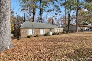 744 Buena Vista Dr, Fayetteville, NC 28311 - photo 2