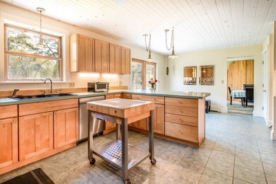 220 Waldrons Bottom Rd, West Tisbury, MA 02575 - photo 6