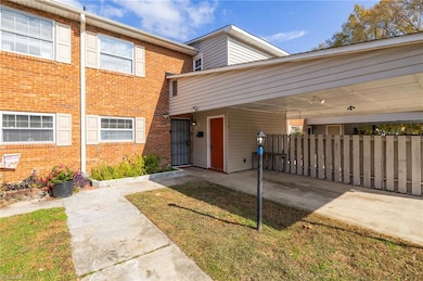 2235 Shadow Valley Rd unit E, High Point, NC 27265 - photo 2