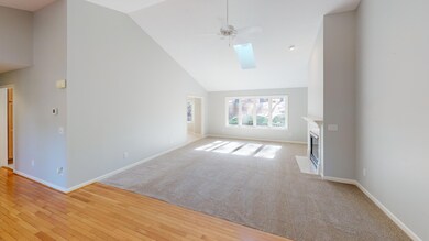 Swaringen-living room (002)