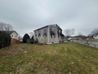 19 Donlee St, Holyoke, MA 01040 - photo 5