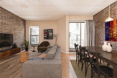 1856 Beacon St unit 2E, Brookline, MA 02445 - photo 2