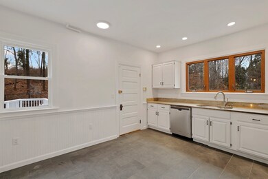 31 Daniels St, Hopedale, MA 01747 - photo 3