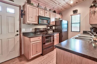 Kitchen_1