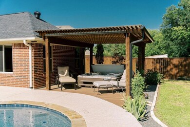 2016 Maplewood Dr, Weatherford, TX 76087 - photo 4