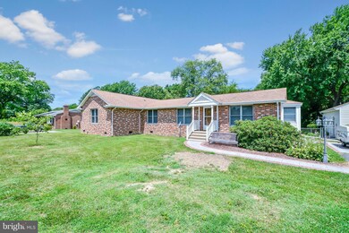 2413 Pinecrest Ln, Fredericksburg, VA 22408 - photo 2