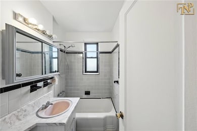 2251 Knapp St unit 5A, Brooklyn, NY 11229 - photo 7