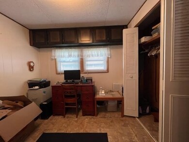 10 Saint James Cir, Hudson, MA 01749 - photo 7