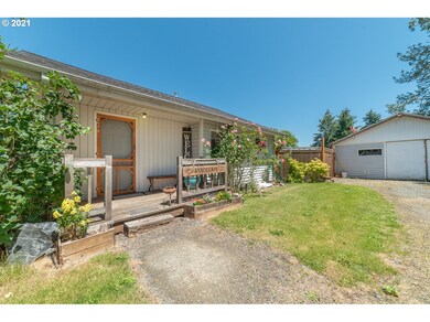 1050 N 5th St, Creswell, OR 97426 - photo 3