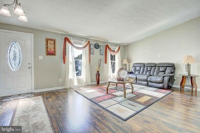 529 Fuselage Ave, Essex, MD 21221 - photo 6