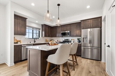 N56 W20887 Carnousite Wy 03 Kitchen