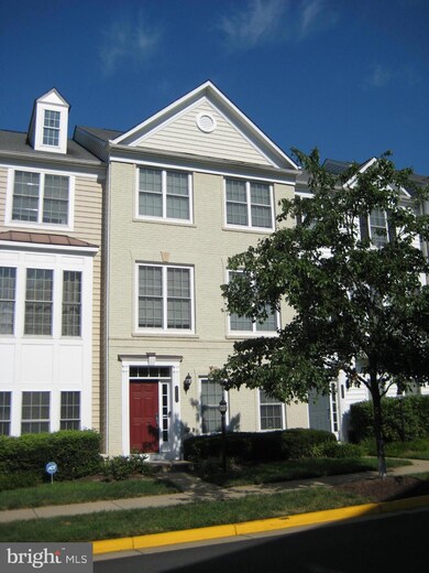 14634 Crossfield Way unit 212A, Woodbridge, VA 22191 - photo 2