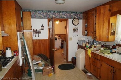 301 NE E St, Stigler, OK 74462 - photo 6