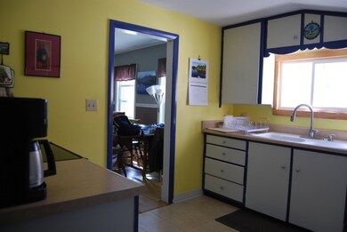 7 Gove St, Bellows Falls, VT 05101 - photo 5