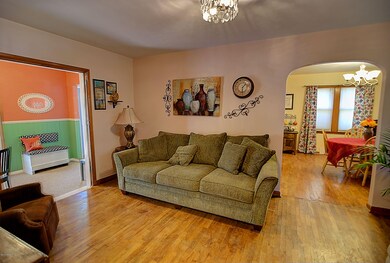 402 S Barret rd Niles MI 49120 (72)