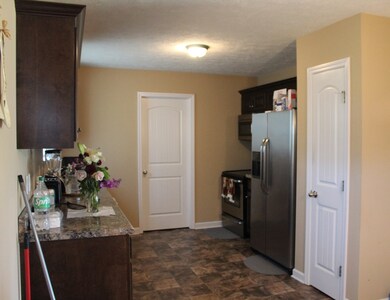 232 Shelbyville Mills Rd, Shelbyville, TN 37160 - photo 4