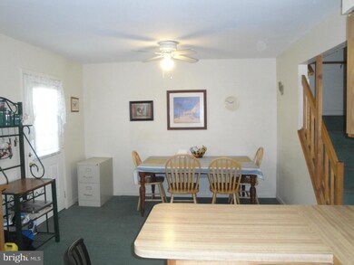 654 Glynlee Ct, Reisterstown, MD 21136 - photo 6