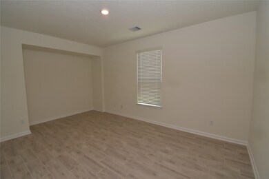 39205 Canyonville Ct, Magnolia, TX 77354 - photo 6