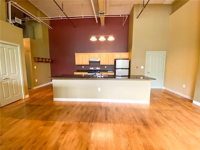 685 Social St unit 103, Woonsocket, RI 02895 - photo 3