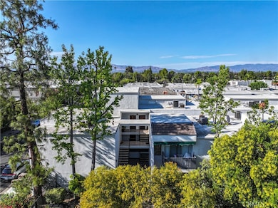 18645 Hatteras St unit 230, Tarzana, CA 91356 - photo 5