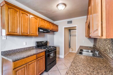 1609 Globe Cir, El Paso, TX 79915 - photo 7