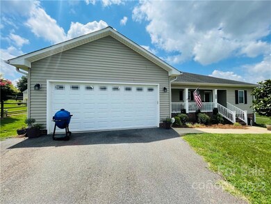 129 Mallory Ln, Statesville, NC 28625 - photo 5