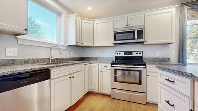 39 Lafayette St, Saco, ME 04072 - photo 7