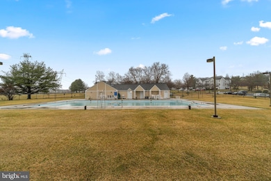 8511 Falls Run Rd unit D, Ellicott City, MD 21043 - photo 3