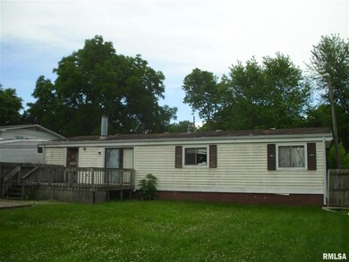 249 S Pitt St, Virginia, IL 62691 - photo 2