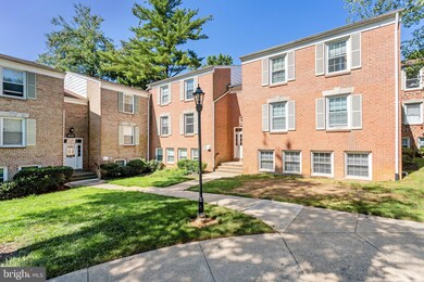 856 Quince Orchard Blvd unit T-2, Gaithersburg, MD 20878 - photo 3