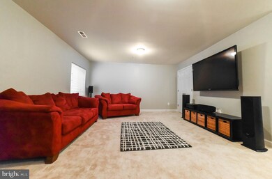 716 Pin Oak Ct, Prince Frederick, MD 20678 - photo 6