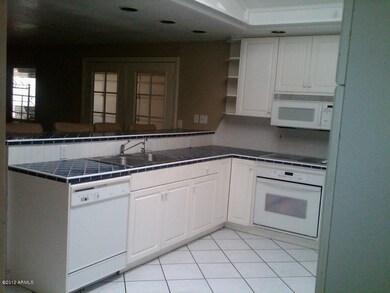 EVERGREEN KITCHEN