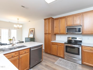 069_2067_White_Pond_Ct_Kitchen