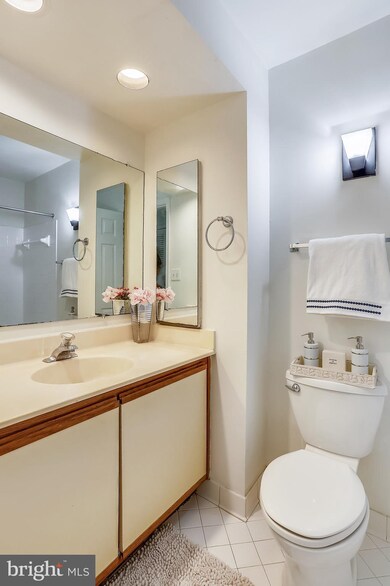 14308 Bowsprit Ln unit 444, Laurel, MD 20707 - photo 7