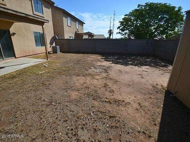 023-279104-back-yard-1
