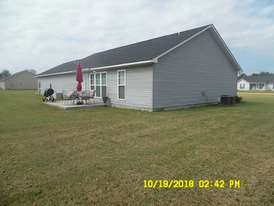 306 Grandview Cir, Douglas, GA 31535 - photo 5