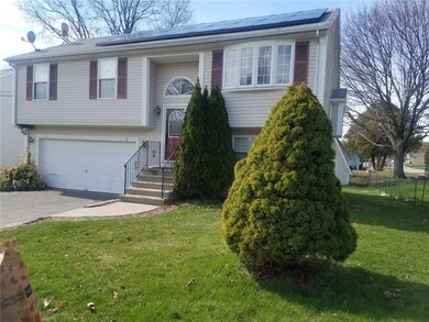 57 Weeks St, Cumberland, RI 02864 - photo 2