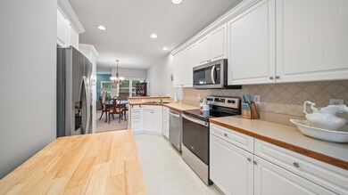 6077 McNaughten Grove Ln, Columbus, OH 43213 - photo 7