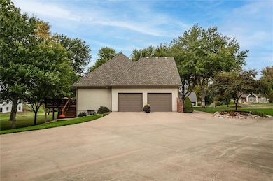 610 W Willow Ln, Ottawa, KS 66067 - photo 7
