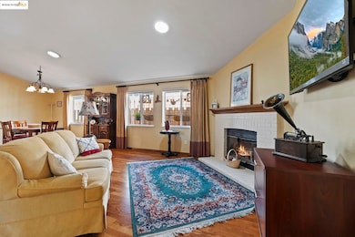 12700 Red Maple Cir unit 42, Sonora, CA 95370 - photo 7